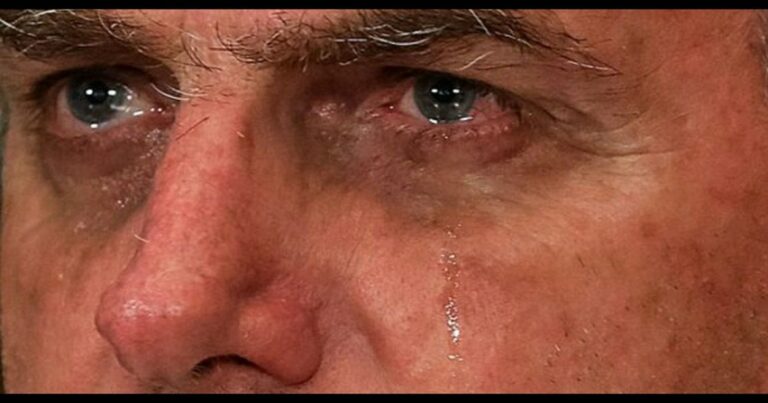 Após óbito de sua mãe, Bolsonaro tem outra perda irreparável e decreta luto oficial no Brasil