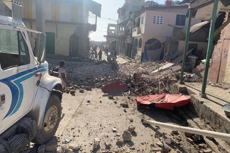 Terremoto mata uma pessoa no Haiti e leva moradores a lotarem as ruas