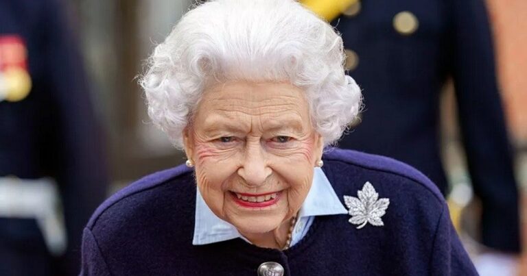 Tensão na Inglaterra: Rainha Elizabeth II testa positivo para COVID-19 aos 95 anos de idade