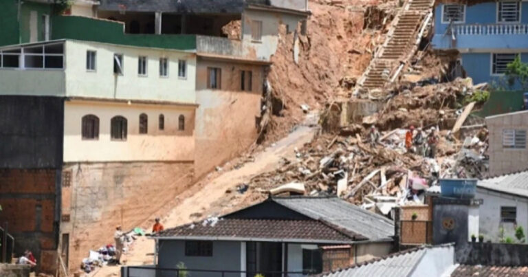 Petrópolis: Moradores relatam saques em casas atingidas por tragédia: ‘falta de humanidade’