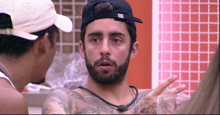 BBB 22: Pedro Scooby se irrita e detona brother: ‘Não me pede mais coisa nenhuma’