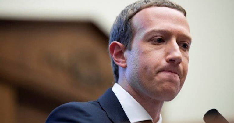 Mark Zuckerberg perde US$ 70 bilhões e cai no ranking de mais ricos