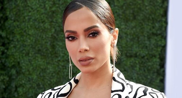 Anitta é denunciada por xenofobia por influenciador baiano