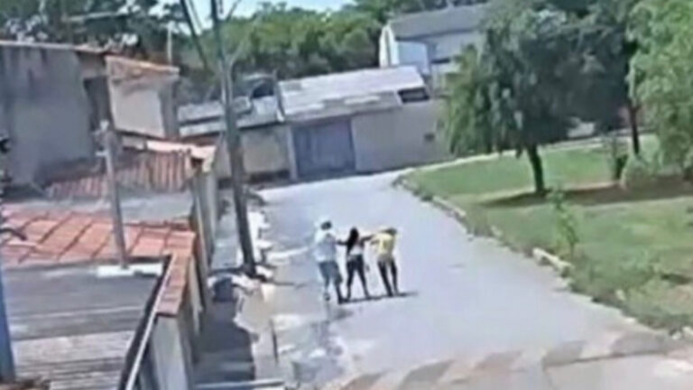 Neto de idosa agredida defende a esposa agressora: ‘muito agitada com espíritos’