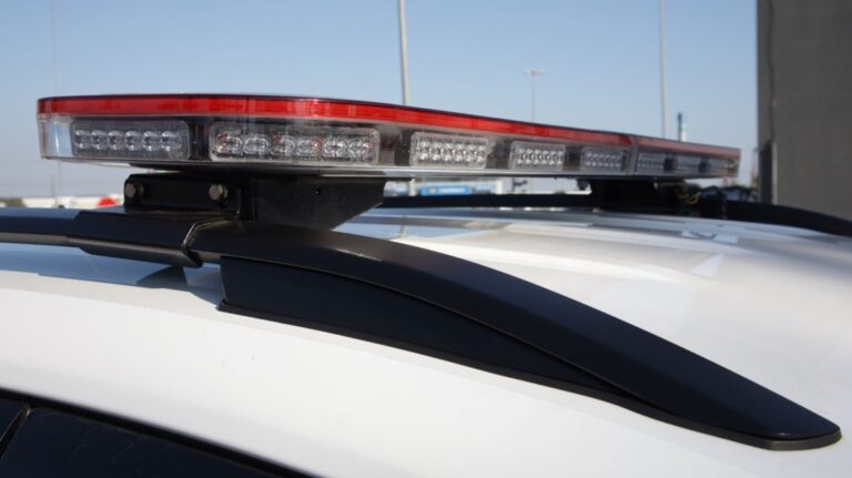 Adolescente agride mãe após não se agradar de presentes que recebeu para seu filho