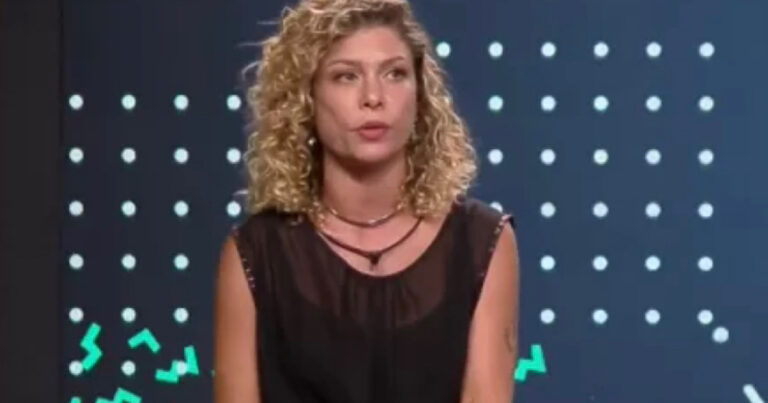 Bárbara vence roça falsa com 52,32% e vai pro rancho de ‘A Fazenda’