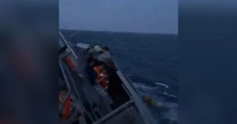 Urgente: vídeo mostra o momento que navio naufraga; ‘31 pessoas estão desaparecidas’