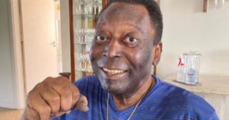 Com medidas para aliviar dores e falta de ar, Pelé completa um mês internado em SP