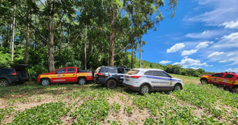 Mistério em SC: Crianças de 5 e 8 anos são encontradas enterradas um dia após corpo da mãe ser localizado