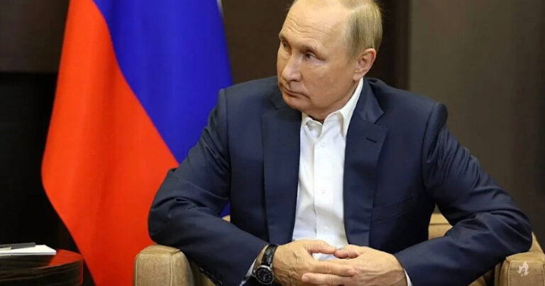 Putin foi encontrado deitado no chão após possível parada cardíaca, relatam fontes