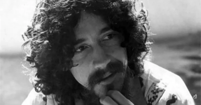Após 34 anos de sua morte, Raul Seixas se comunica através de carta psicografada