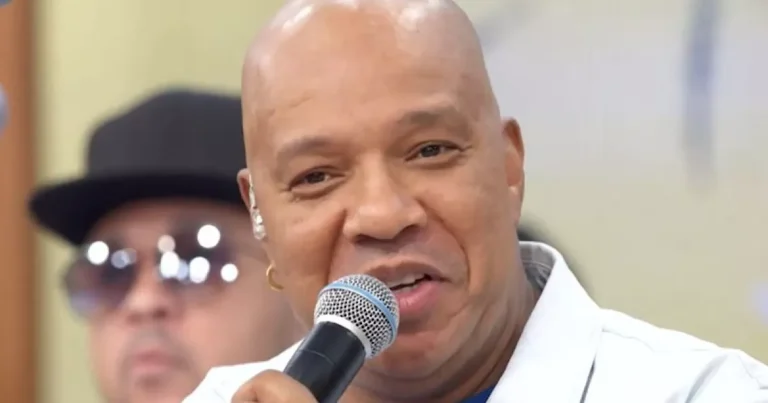 Vocalista do Molejo, Anderson Leonardo é transferido para UTI de hospital
