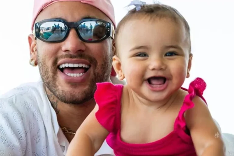 Filha de Neymar enfrenta problema após volta ao Brasil e preocupa mãe