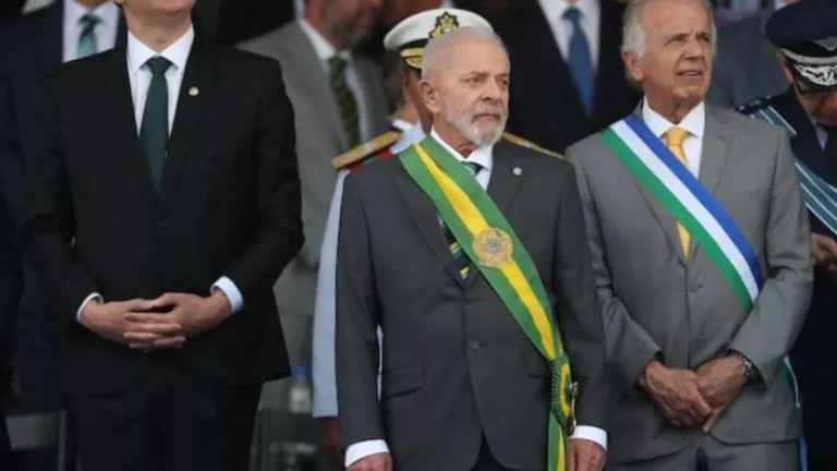 Aliados de Lula criticam decisão do governo de manter silêncio sobre aniversário do golpe de 1964