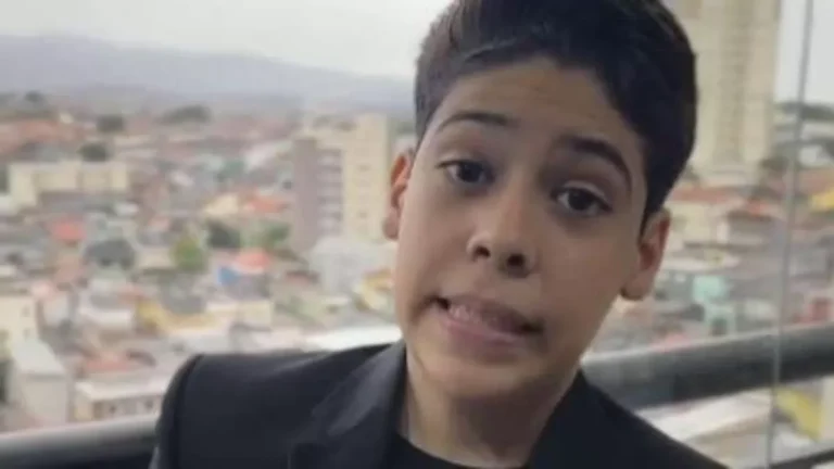 Web se choca com missionário mirim que cobra R$30 mil para pregar