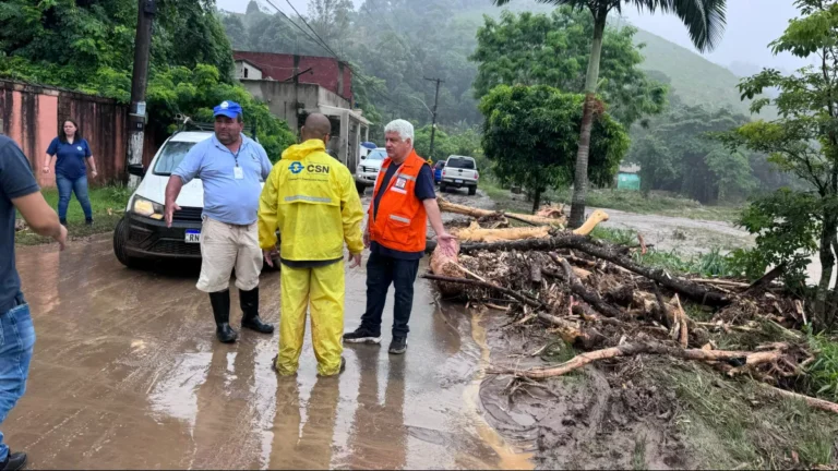 Aulas são canceladas em cidades do Rio devido a alertas de temporais