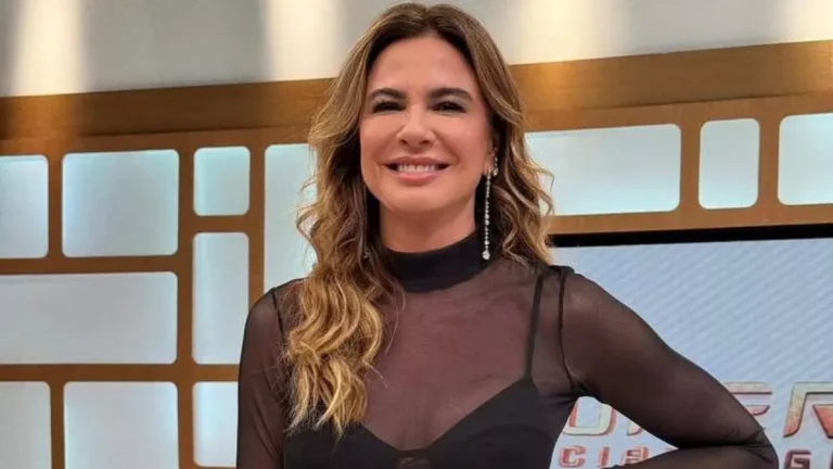 Luciana Gimenez apresenta ‘SuperPop’ com problema grave na voz