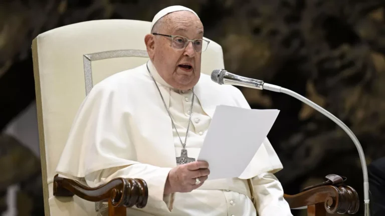 Casa Branca diz ainda não ter viagem planejada para o funeral do papa