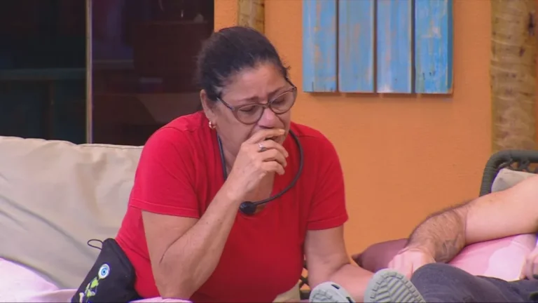 Delma cai no choro ao falar de trajetória no BBB 25: ‘Entrei com muito medo’