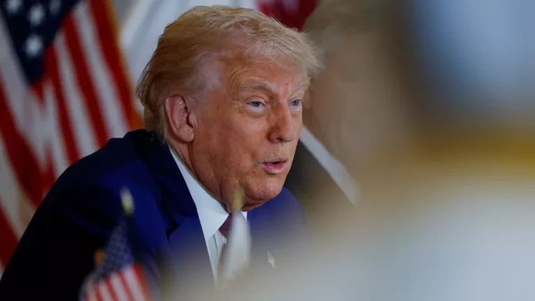 Trump diz que China violou “totalmente” acordo com os EUA sobre tarifas