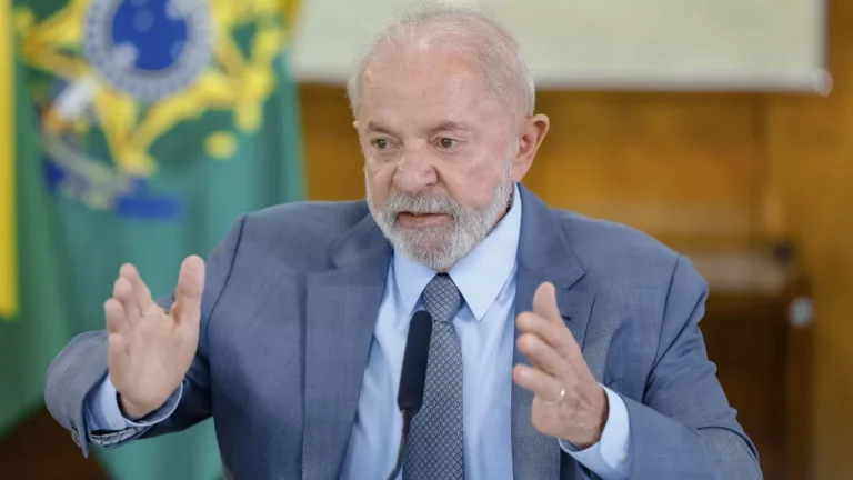 Governistas veem que crise do INSS deve ser a pior à popularidade de Lula