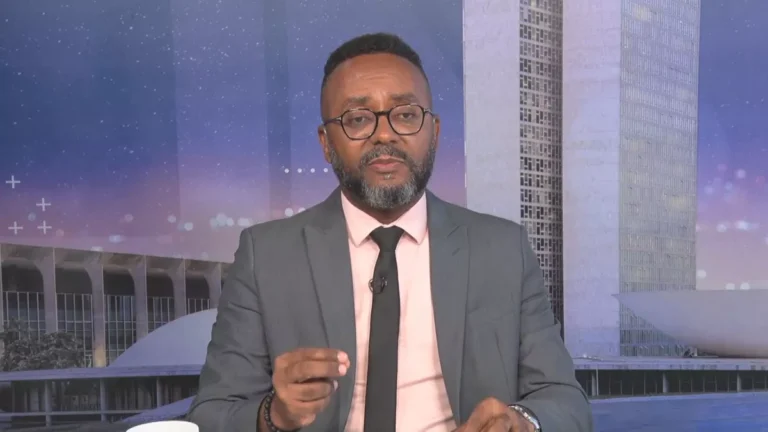 Governo é especialista em arranjar problemas para si, diz Creomar de Souza