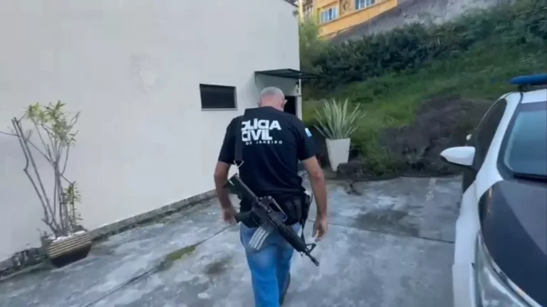 Médico investigado por morte de paciente é alvo de operação policial no RJ