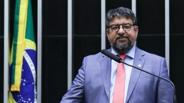 Quaquá deixa disputa por comando do PT, e grupo majoritário supera racha