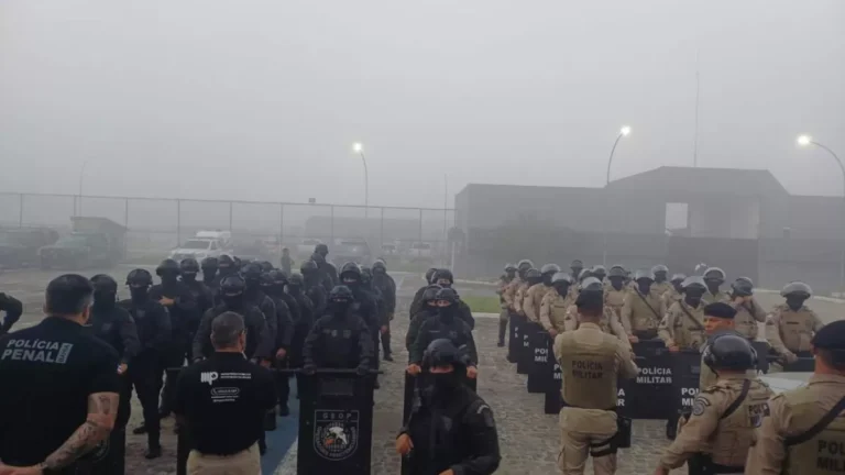 BA: detentos de facção suspeita de atentado são transferidos de presídio