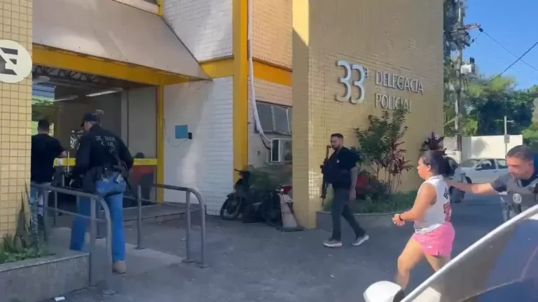 Dupla que fingia ajudar idosos para roubar é presa no Rio