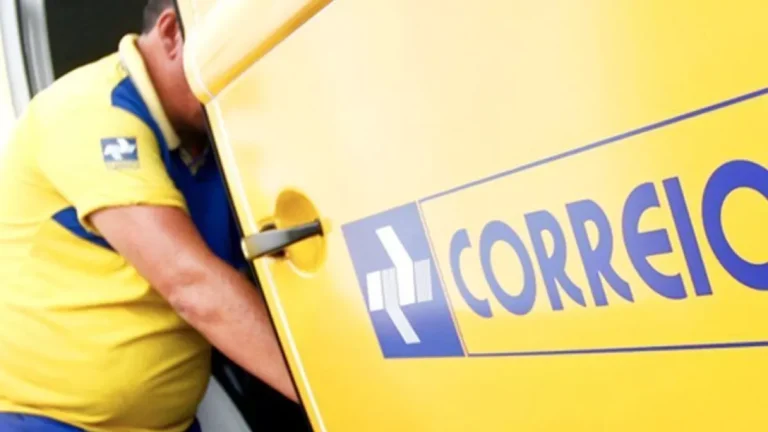 Correios correm para evitar suspensão de voos de encomendas