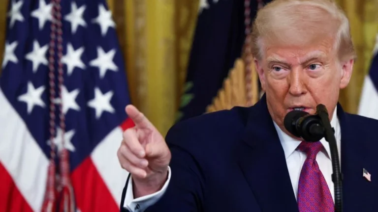 Trump deve parar com tom desrespeitoso se quiser acordo, diz Irã