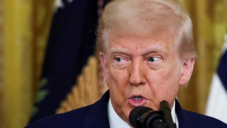 Trump faz pedido de orçamento de US$ 893 bi para defesa e segurança dos EUA