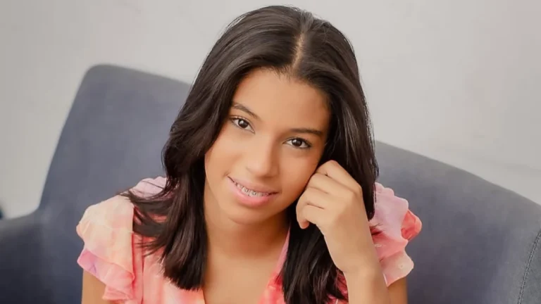 Lembra dela? Ex-menina pastora diz que se arrepende de falas homofóbicas