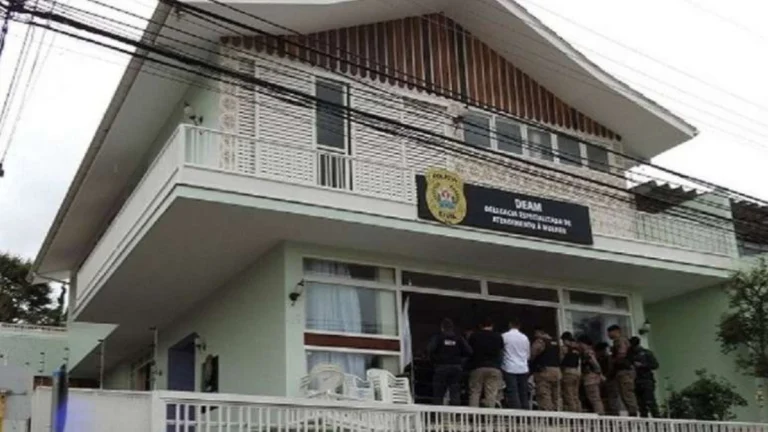 CRUEL! Filha mata a mãe após gastar toda a herança deixada pelo pai