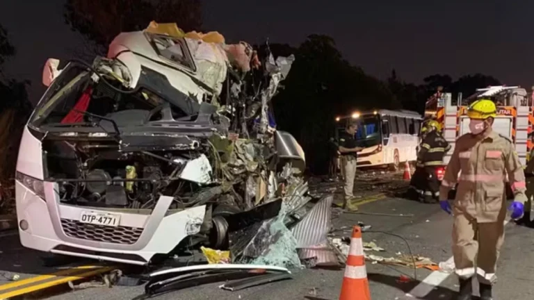 Tragédia na BR-153: ônibus com estudantes da UFPA bate e deixa cinco mortos