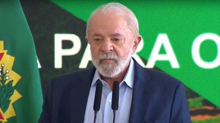 Não quero Pix e jamais vou pedir anistia antes de ser condenado, diz Lula