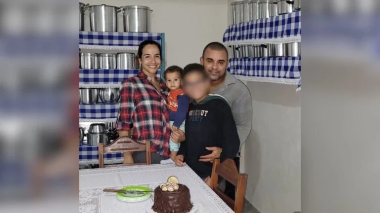 “Seres nojentos”, disse adolescente que matou pais para ficar com namorada