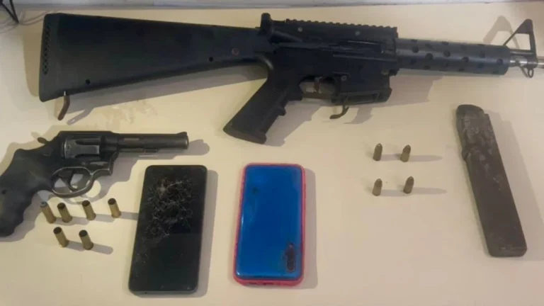 Dois homens morrem após troca de tiros com policiais em Salvador