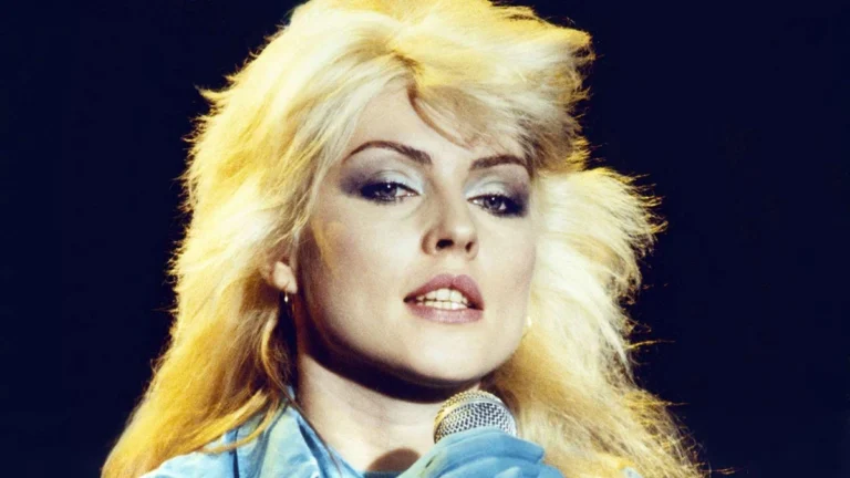 80 anos de Debbie Harry: relembre os sucessos do Blondie