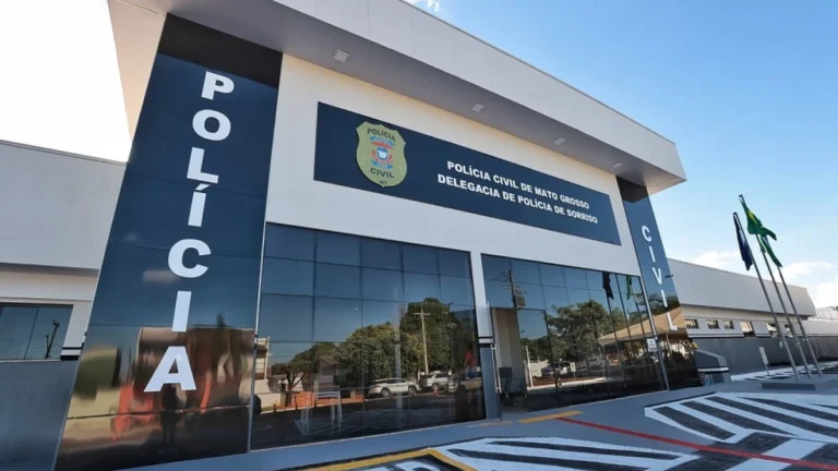 Adolescente mata vizinho a facadas após ouvir ele discutindo com a esposa em MT