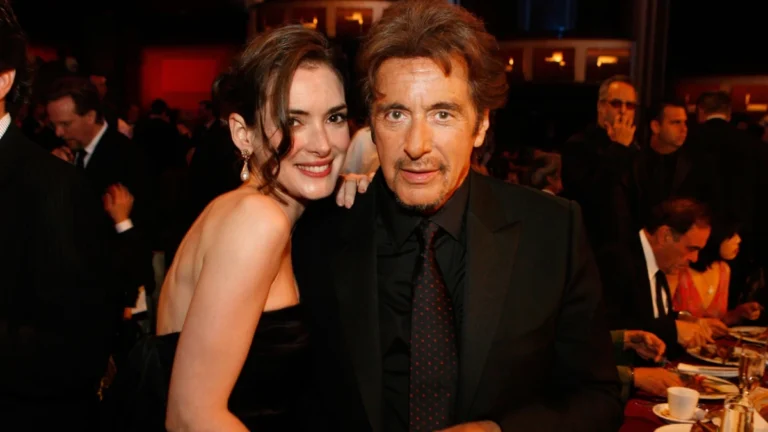 Winona Ryder diz que “levou fora” de Al Pacino: “Perdidamente apaixonada”