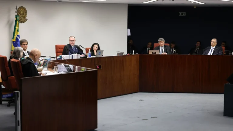 Bolsonaro, Braga Netto e outros réus apresentam alegações finais ao STF