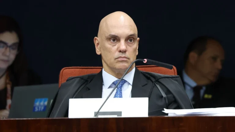 Após fala de Mendonça, Moraes defende Judiciário independente