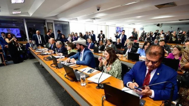 Reviravolta em CPMI do INSS passa por eleição de 2026