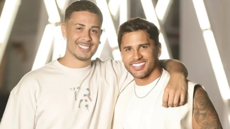 Carlinhos Maia pede para Lucas Guimarães fingir que estão juntos para mãe