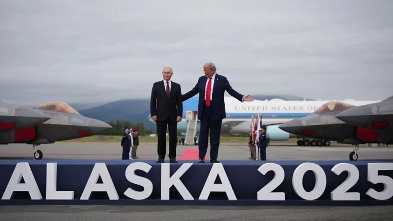 Veja fotos da reunião entre Trump e Putin no Alasca