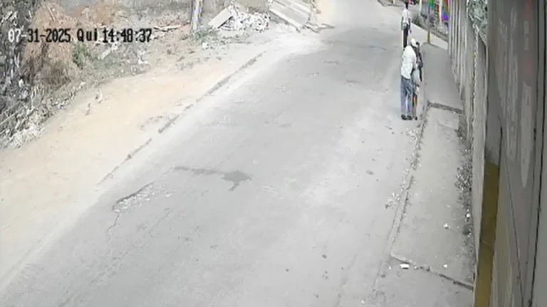 Vídeo: câmeras de segurança flagram feminicídio de idosa de 64 anos em MG