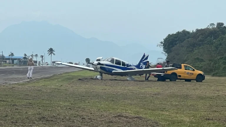 Pneu de avião estoura durante pouso no aeroporto de Ubatuba, em SP