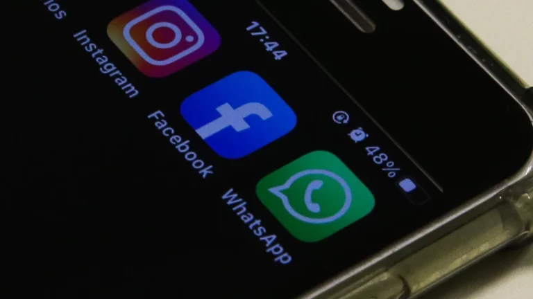 Pesquisa: 85% dos brasileiros defendem a regulação das redes sociais